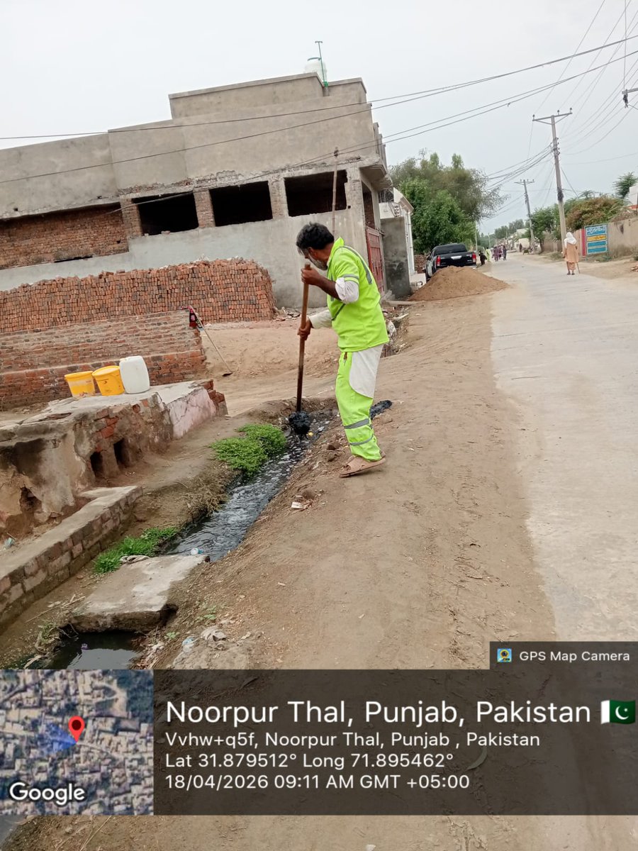 norpurthalsgwmc's tweet image. ڈیسلٹنگ:
نالوں کی صفائی کے ذریعے پانی کی روانی کو بہتر بنایا جا رہا ہے
#suthrapunjab
#cleanpunjab 
#greenpakistan 
#Pakistan 
#SGWMC