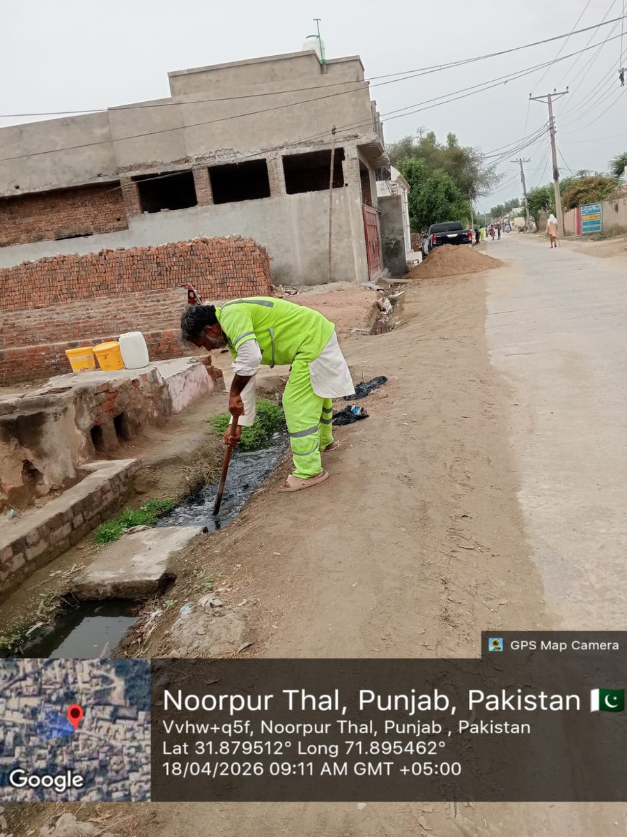 norpurthalsgwmc's tweet image. ڈیسلٹنگ:
نالوں کی صفائی کے ذریعے پانی کی روانی کو بہتر بنایا جا رہا ہے
#suthrapunjab
#cleanpunjab 
#greenpakistan 
#Pakistan 
#SGWMC