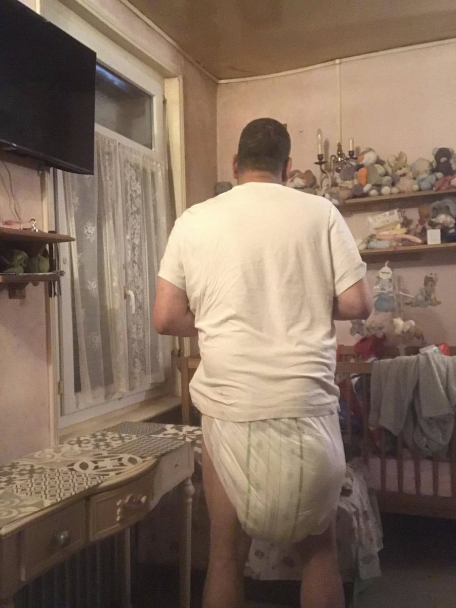 Baby this morning - Bébé ce matin

#abdl #diaperbaby #diapersissy #babysissy #exposure #reblog #reblogue