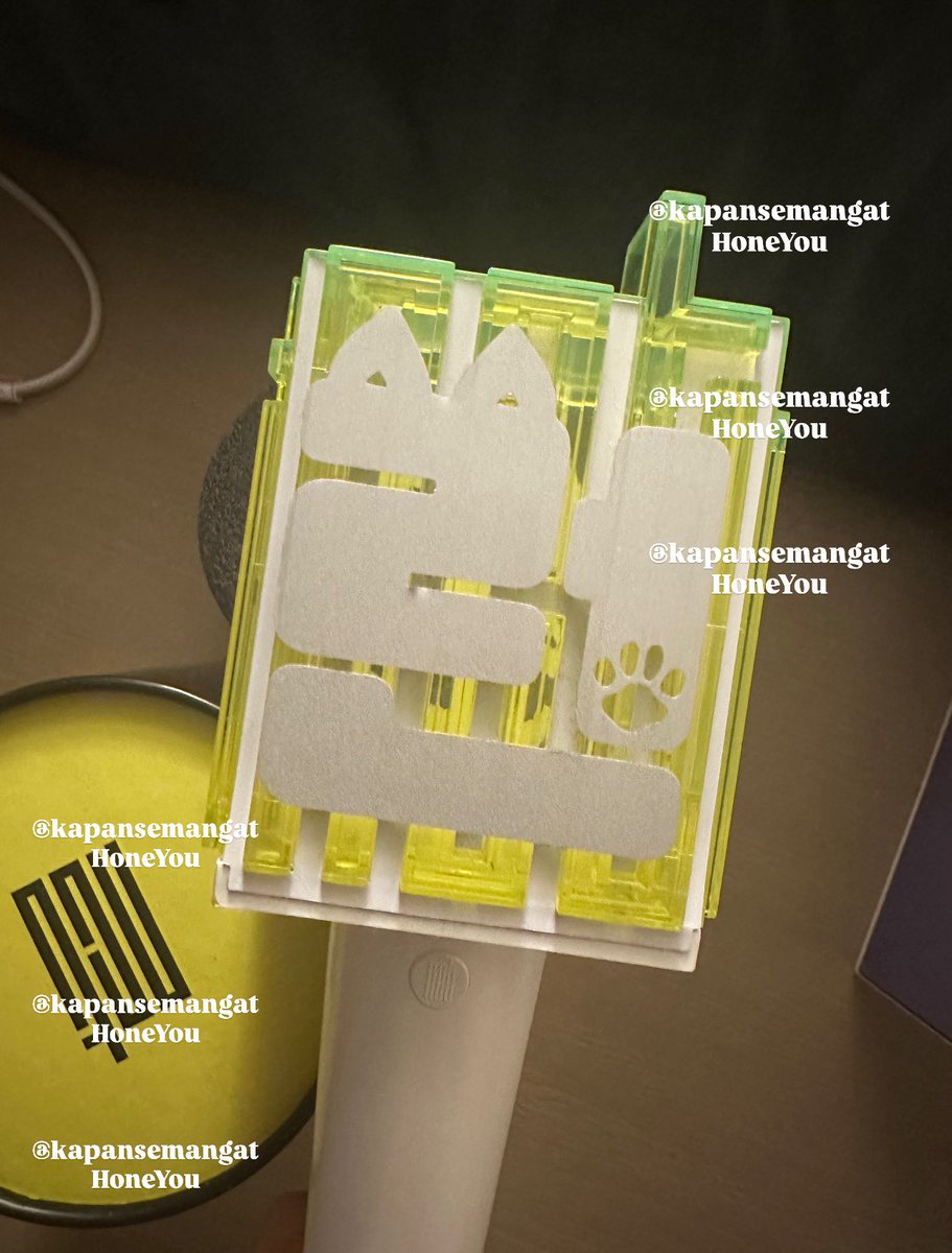 kapansemangat's tweet image. WTS PL

LIGHTSTICK NCT VER 1
idr250.000
Shipping ❌

Bisa dihubungkan, tidak ada masalah
OFC beli di tempat konser JP
Dilengkapi dengan stiker RJ tanpa pelindung, akan dilepas nanti

DM/comment

#WTS #NCT #LIGHTSTICKNCT #NCTZEN #WTSNCT