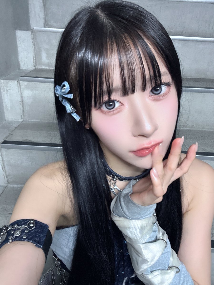 汐見まとい tweet media