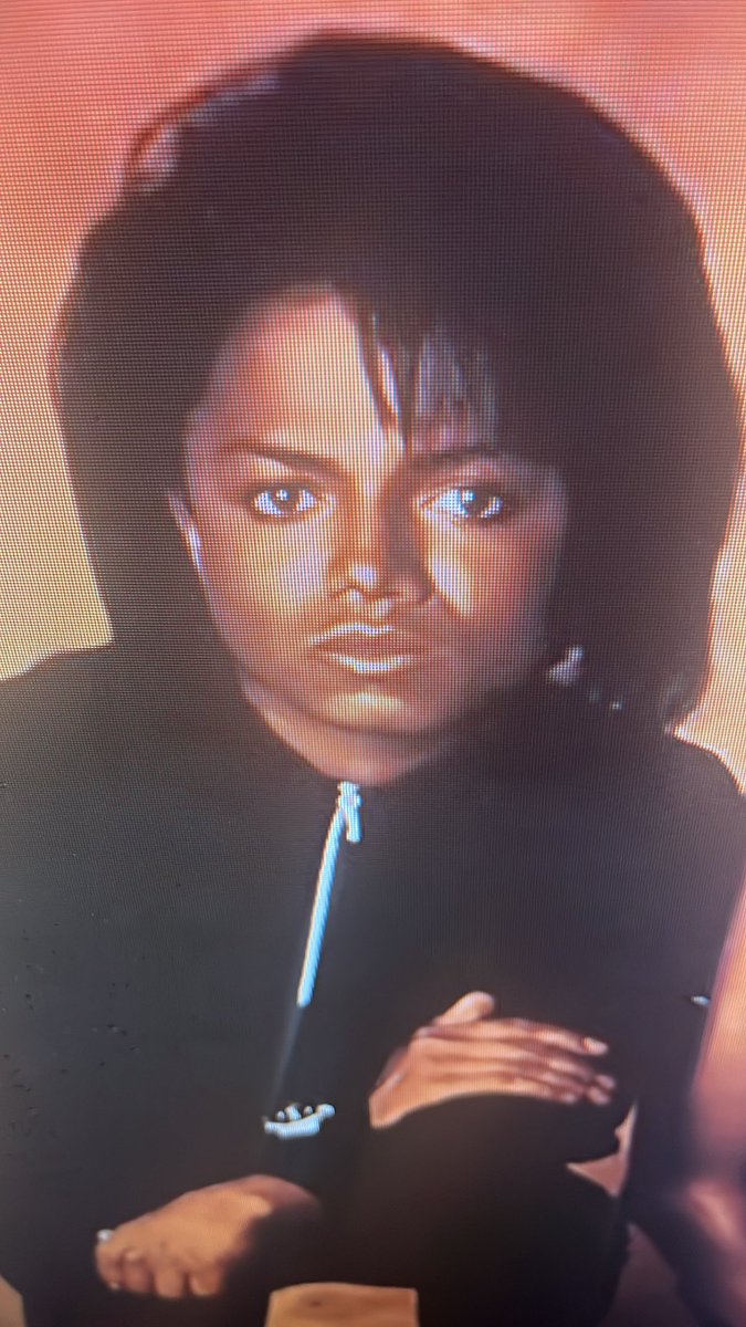 𖢇 𝙴𝚜𝚌𝚊𝚙𝚊𝚍𝚎̀ 𝙼𝚞𝚜𝚎 𖢇 tweet media