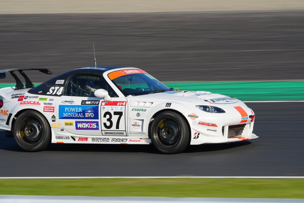 のまくろ tweet media