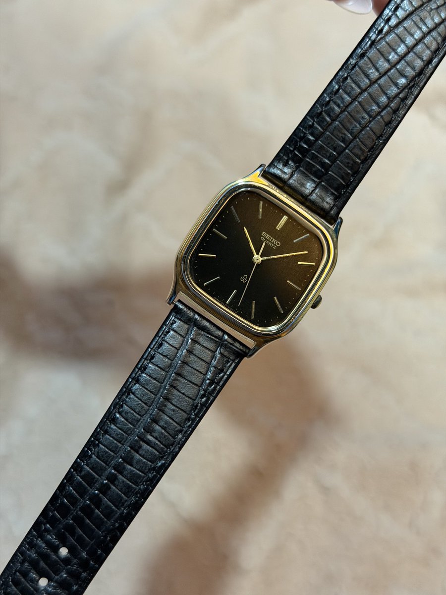 mateorndell's tweet image. Seiko Quartz ‘Black Tank’ ⌚️

SOLD🏷️

Instagram: Shared Time Manila ⚙️✨
#Seiko #Quartz #Tank #Black