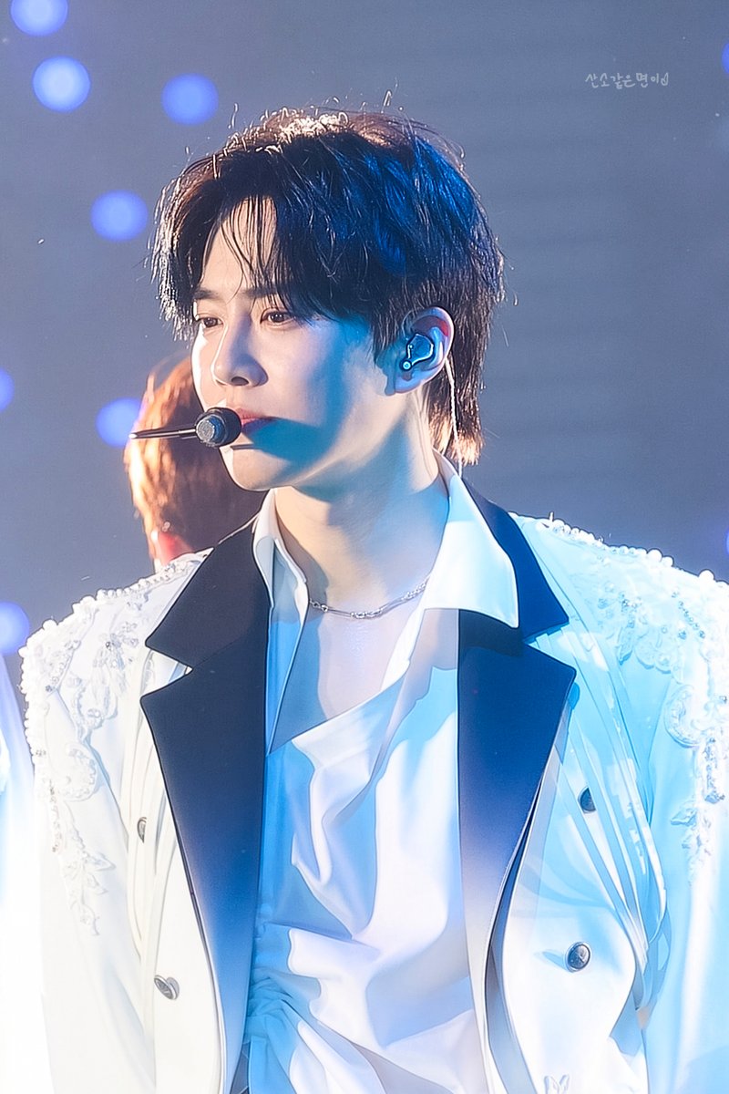 산소같은면이🫧 tweet media