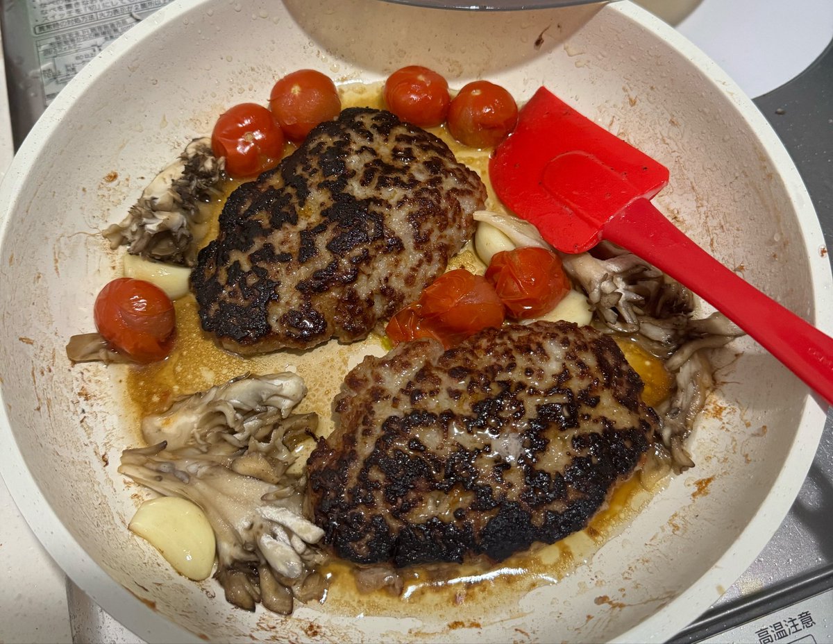 まえのレシピも美味しかったけど
今回のレシピもとびっきりおいしかった😍
にんにくもホクホクにしたよ🧄