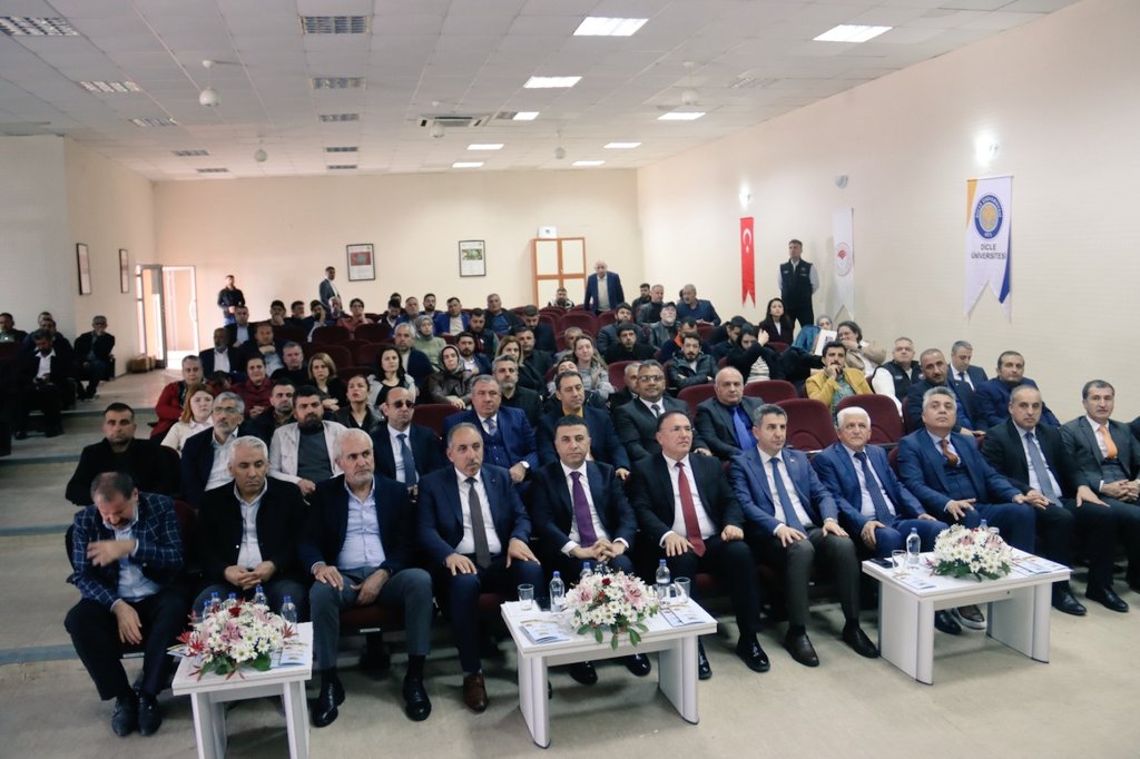 halkelindeislah's tweet image. 2. Diyarbakır Manda Yetiştiriciliği Sempozyumu🐃  🐃 🐃  🐃

Diyarbakır’da 15 Nisan 2026 tarihinde 2. Diyarbakır Manda Yetiştiriciliği Sempozyumu düzenlendi.

@TCTarim @tagemgovtr @ibrahimyumakli
@AhmetGumen @maatalay @erdincveske #halkelindeislah #manda