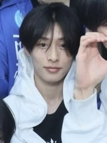 飯塚亮賀 顔 tweet media