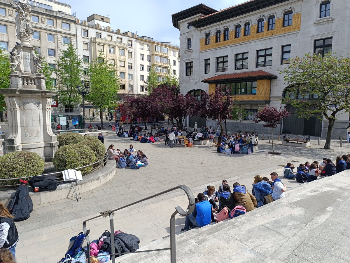 CristianosSinFronteras tweet media