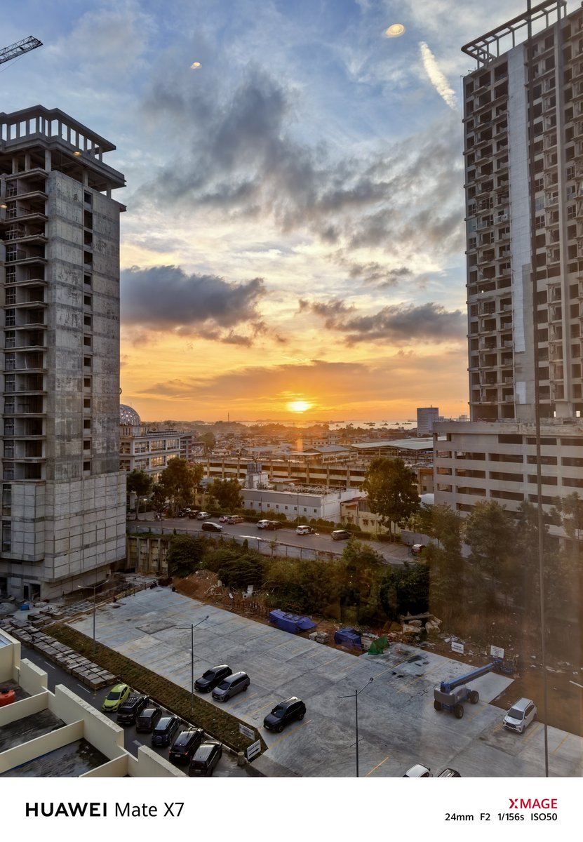 orretray's tweet image. Beberapa foto dari Huawei Mate X7

#huaweimatex7
#huawei
#matex7
#huawei_mate_x7