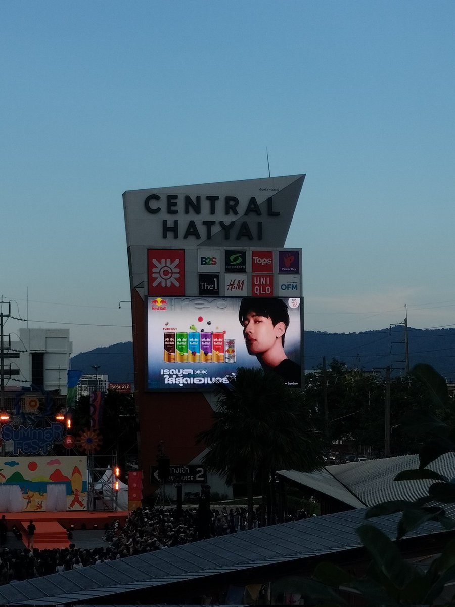 พึ่งเห็นป้ายนี้ไอ่มุเท่มากก พี่เรดบูลทำถึง🤘🏻💙⚡️🔋

#RedBullTHxBamBam
#เรดบูลใส่สุดเอเนอร์จี้
#ใส่สุดกับRedBullxBamBam
#BamBam <a href="/BamBam1A/">BamBam</a>