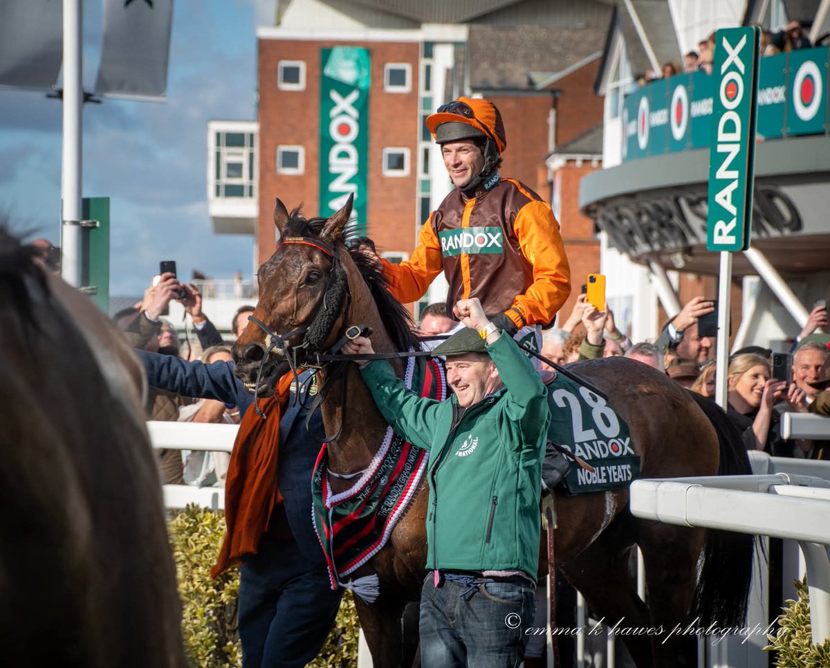 EmmaKH46's tweet photo. Absolutely heartbreaking news to hear about Noble Yeats 😢 I was lucky enough to see him at Cheltenham and then for his Grand National win. Colic is so cruel 💔 Run free champ 😞 https://t.co/jK5EKkU2XC
