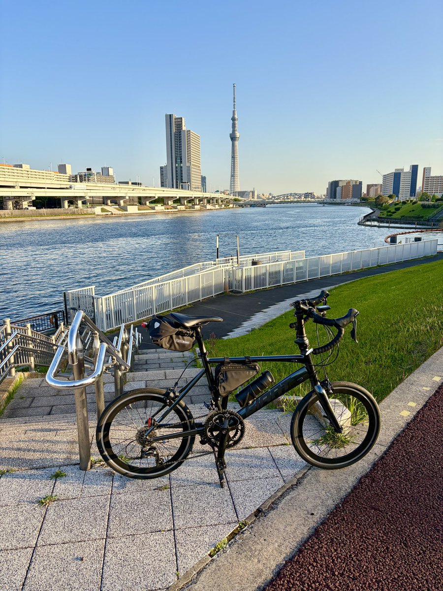 _minosuke's tweet photo. 今日は日が落ちる少し前くらいの時間にライドに出発、天気も良くかなり走りやすかったです😉

荒川〜隅田川の周辺をウロウロ🚴‍♀️ https://t.co/DYlOxWkSXr