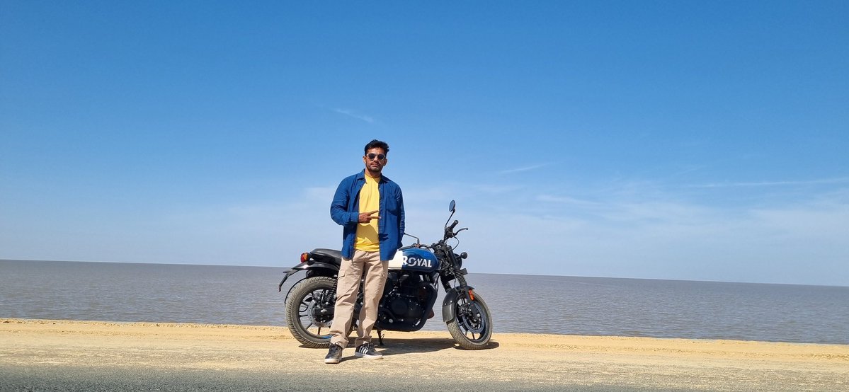 Keval_IM's tweet image. Solo Trip 
New road 
Road to Infinity ( Under construction )
#trip #kutch