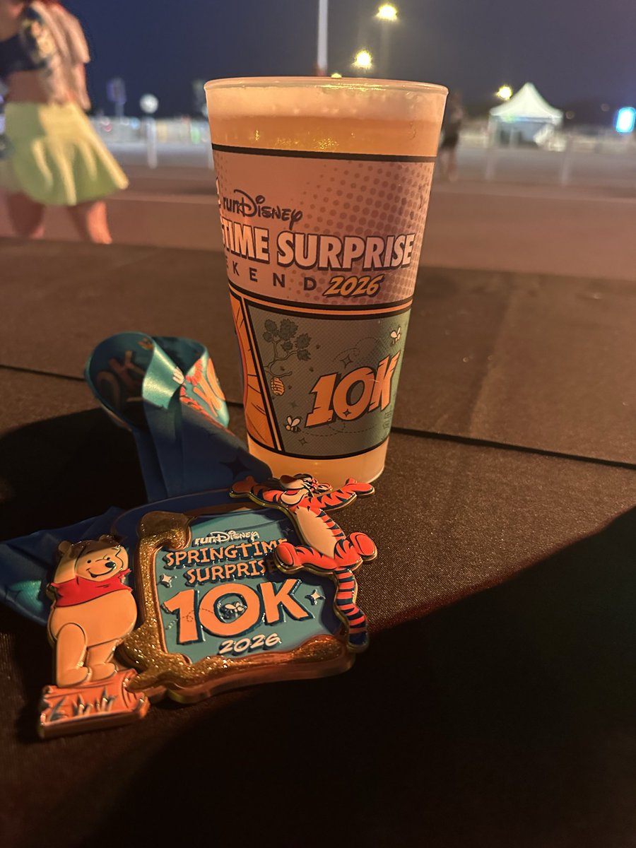 tdarmofal's tweet image. Cheers!! Springtime Surprise 10k done. Sacrifice a PR for picture with Carl and Russel, with it!!! #rundisney #mentalfitness #keepmovingforward