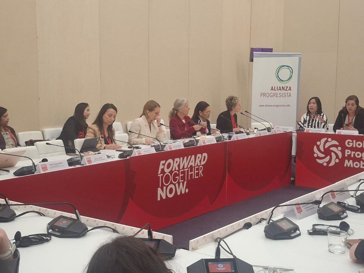 DemPartyEnglish's tweet photo. Our Co-Chair Tülay Hatimoğulları attended the reception held in Barcelona for political leaders participating in the Global Progressive Mobilisation.

And today, Hatimoğulları delivered a speech at the Women Leaders’ Meeting. https://t.co/CggWtZYZb6