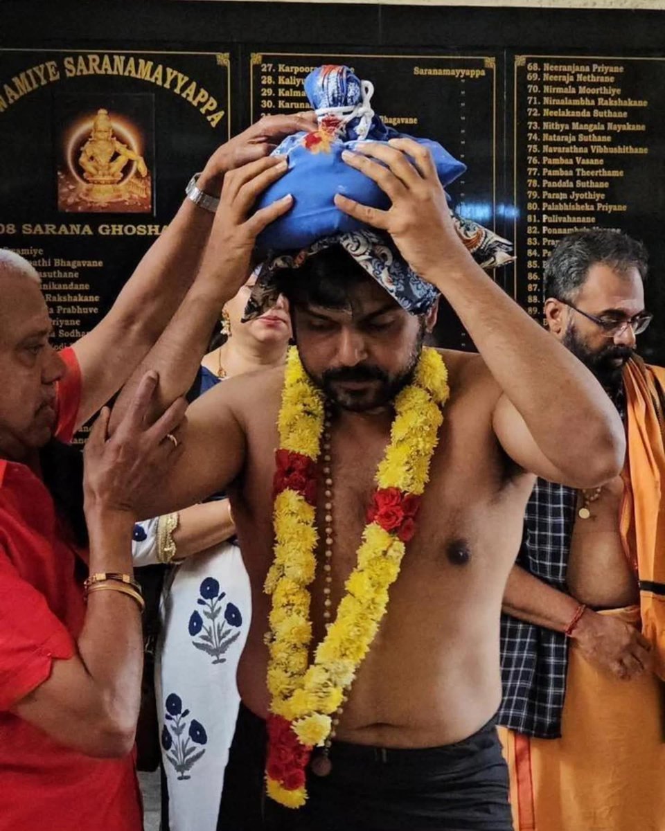 kayaldevaraj's tweet image. #Throwback 2025 April 18th

Actor #Karthi spotted in #Sabarimalai