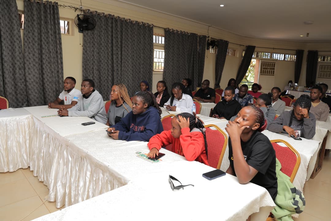 Rotaract District 9214 tweet media