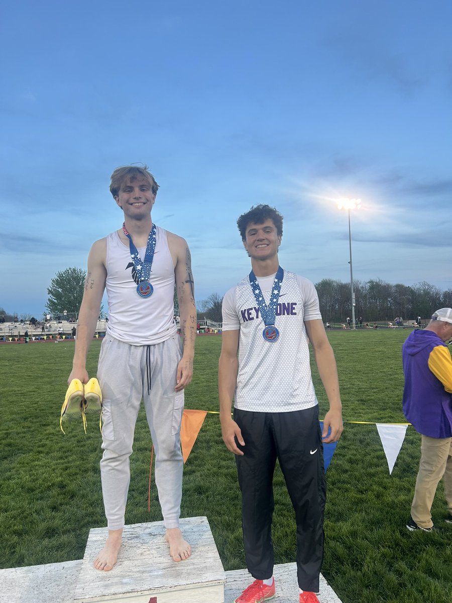 KeystoneTrack's tweet photo. Colt Cowling finishes 3rd in the 400 with a lifetime PR of 50.32🥉 https://t.co/nIdRVUUEDW