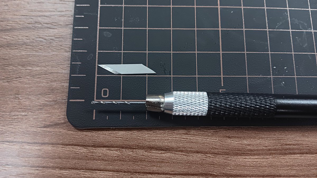 Raynor - I make stuff, probably tweet media