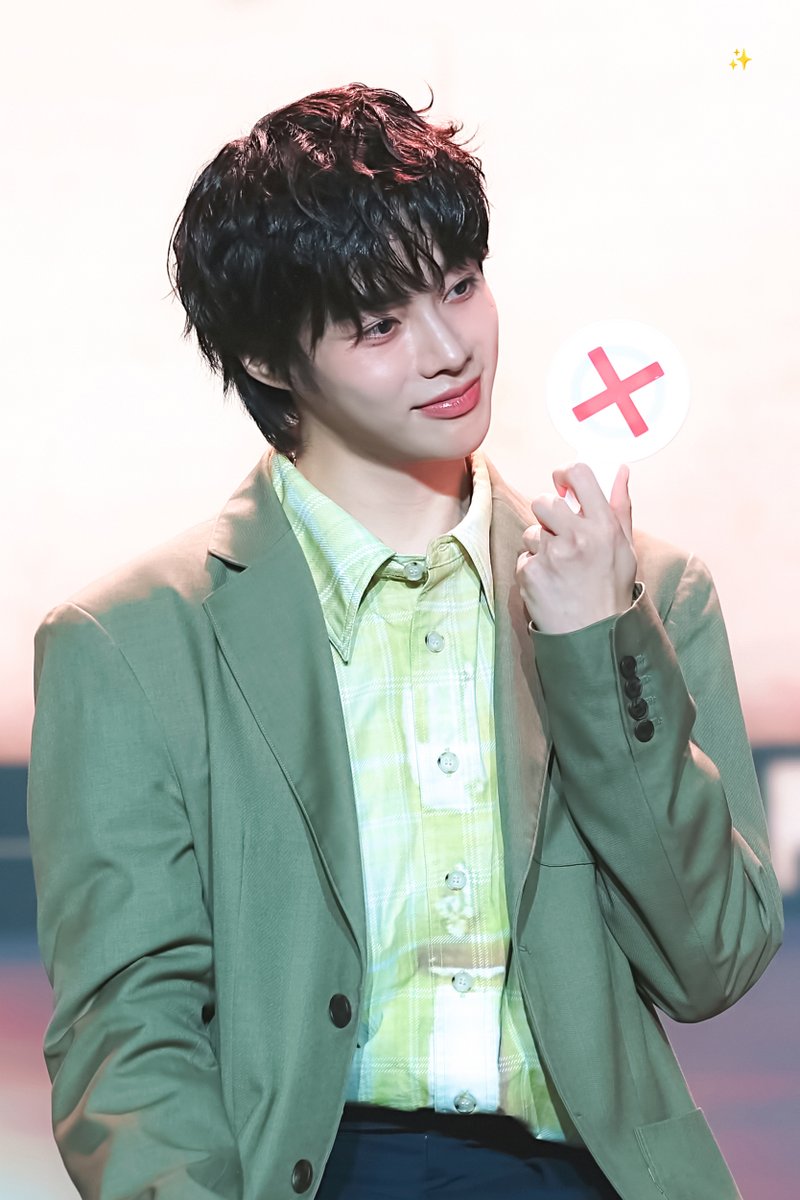 라잇 tweet media