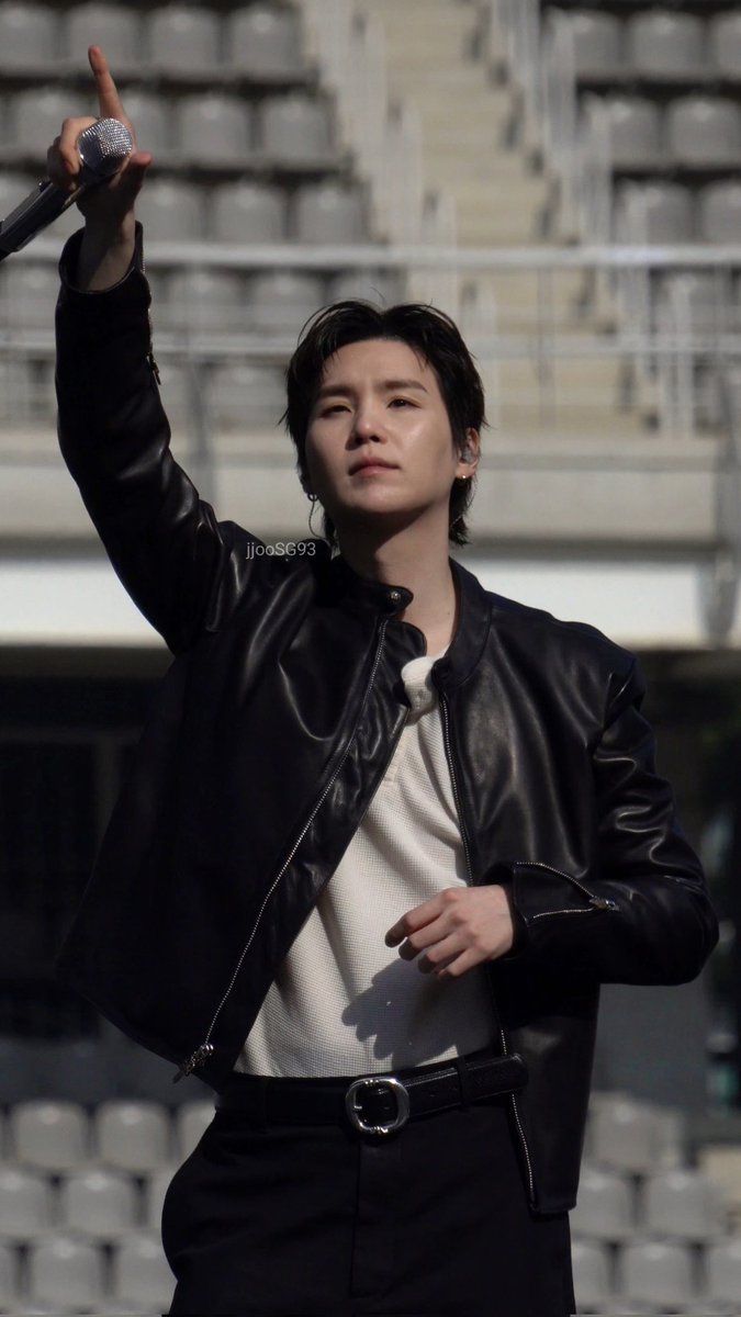 REST 쮸슈가🫧 tweet media