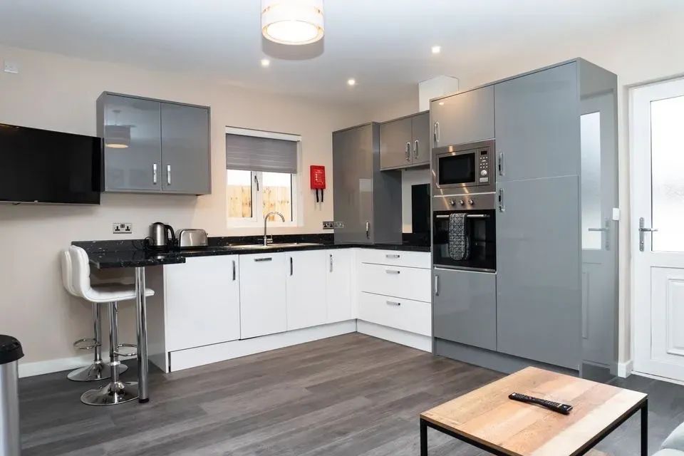 staylets1's tweet image. With self-check-in, an unstaffed property, a kitchen, and quality WiFi connectivity, our #apartments in #Surrey offer the flexibility, security, and comfort the travelling guest is searching for.

View our apartments and book conveniently online: buff.ly/7MqU3Xw

#Travel