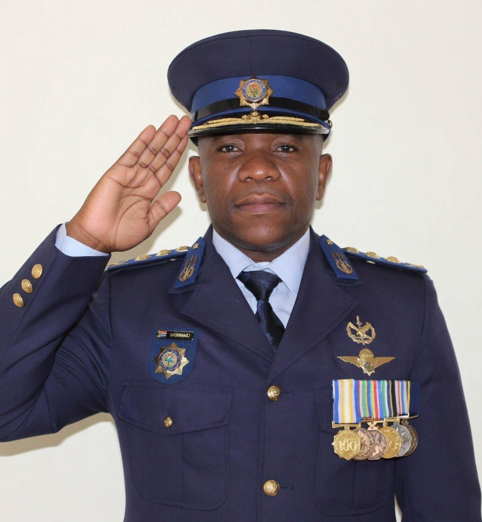 We can never thank you enough my General 

#MadlangaCommission