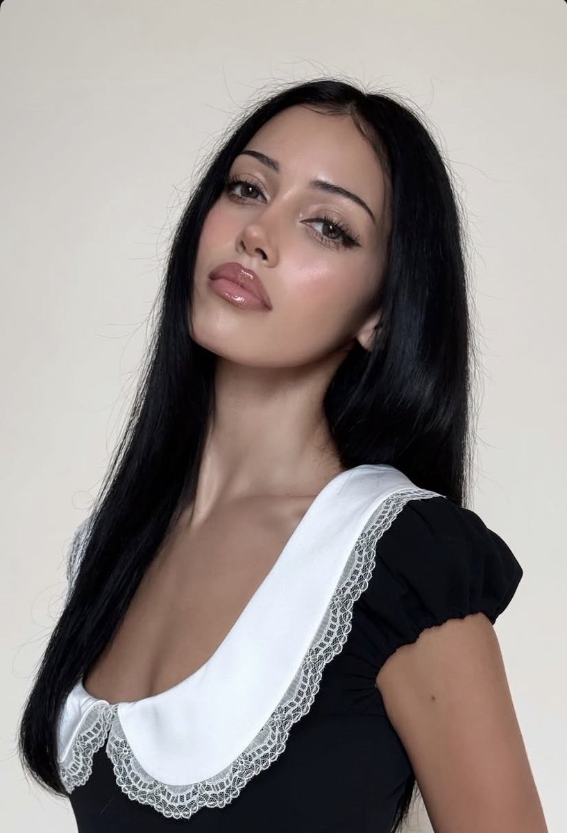 𝓇𝑜𝓈𝒾𝑒 tweet media