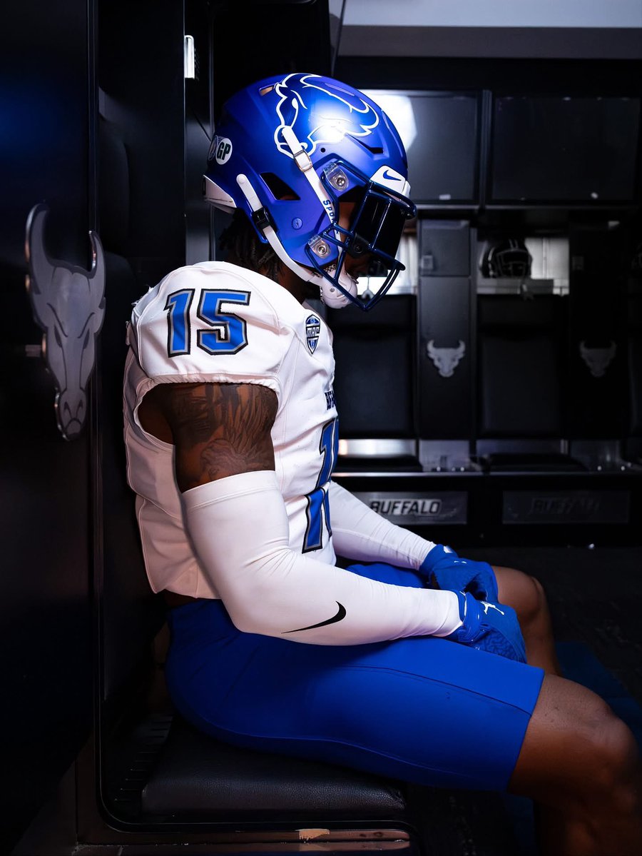 University 𝘼𝙏 𝘽𝙐𝙁𝙁𝘼𝙇𝙊 Football 🤘🏽