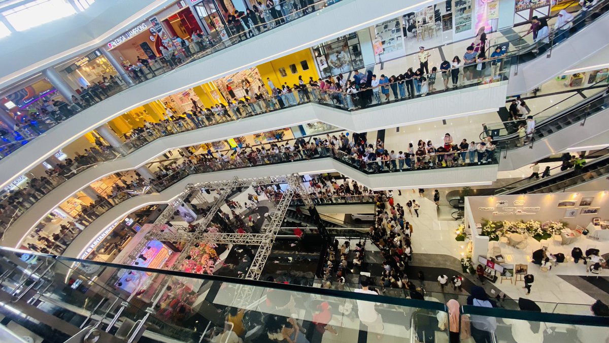 bjir rame bener ini 
nti part dua nye jam 19:00
#gbm