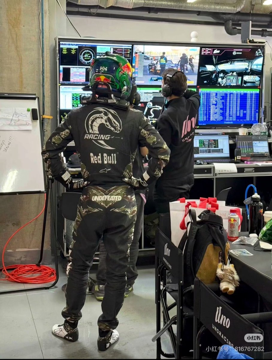 Nanpaphat11's tweet image. พ่อเอ็งพาไปสนามแข่งพาเข้าพิท เอ็งมานอนแอ้งแม้งได้ยังไง
555555555555555555555555555555555555ท่าจะง่วงพึ่งเกิดมะวานยังเบบี้อยู่นอนกลางวันรอพ่อ