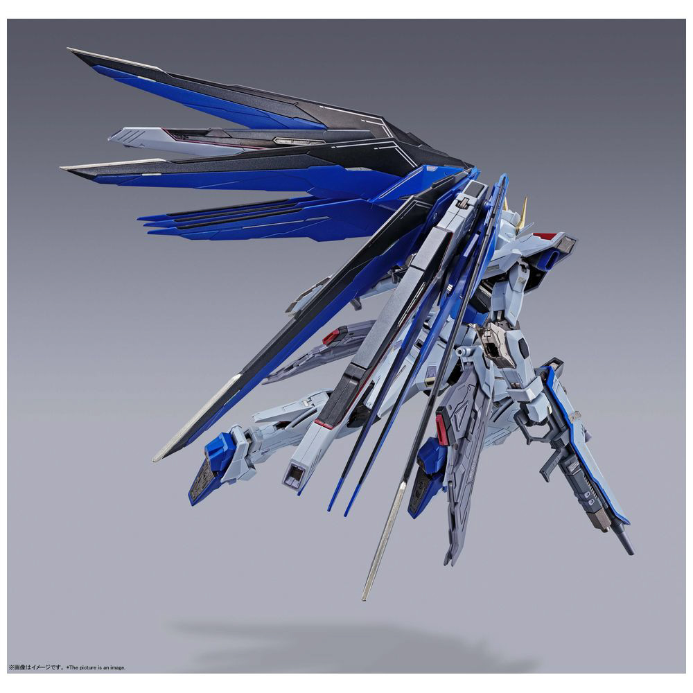 【#バンダイスピリッツ】好評発売中‼️

【再販】METAL BUILD 機動戦士ガンダムSEED フリーダムガンダム CONCEPT 2

従来とは全く異なるコンセプトで生まれ変わる最強のフリーダムガンダムが“#METALBUILD”に降臨！

▼ご購入はこちら▼
a.sofmap.com/product_detail…