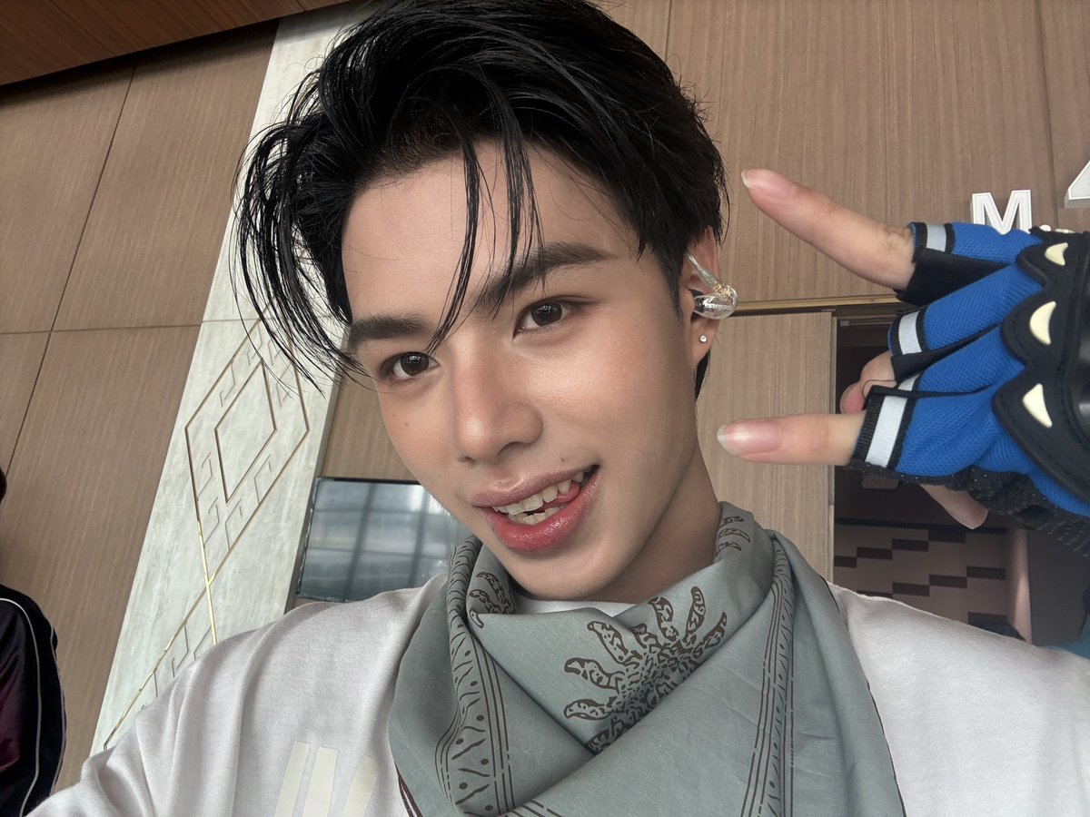 20aungpao tweet media