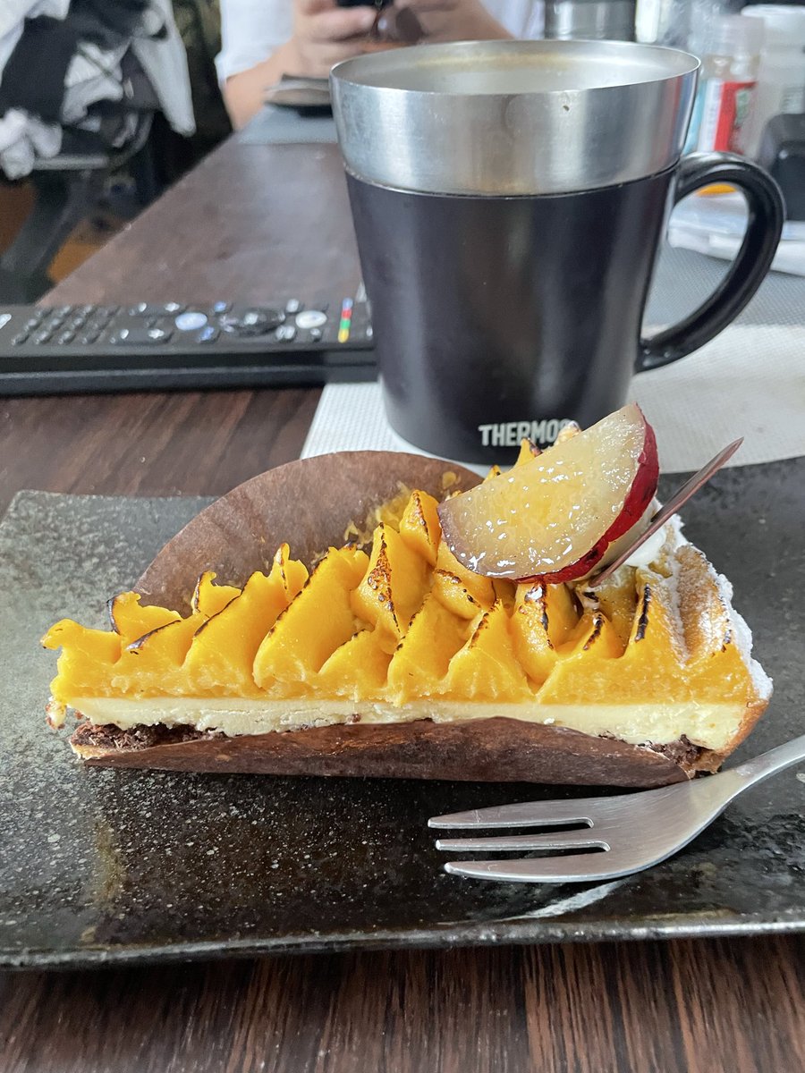 ttteeetttuu's tweet photo. 先日、また歳を重ねてしまい相方に美味しいものをご馳走になりました。 https://t.co/EPshWxKeKb
