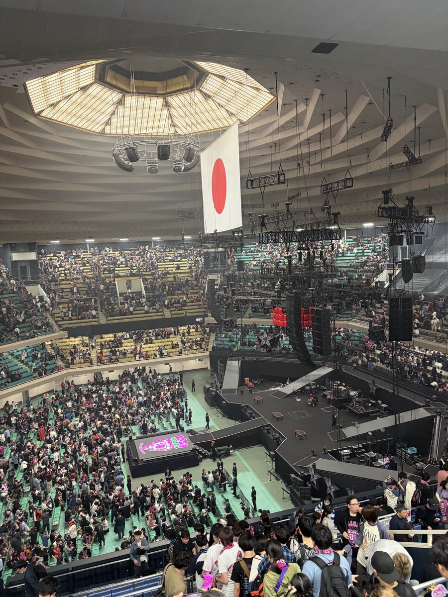 KoE2h_'s tweet photo. 2日目武道館！
優勝crossing field
やっと聞けた！😭
#LiSA15th https://t.co/I9qaLF7QEh