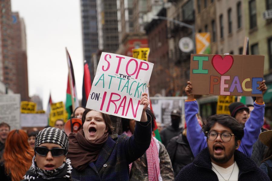 XHNews's tweet image. Latest on #MiddleEast tensions:
- #Iran has not yet agreed to new round of negotiations with #US -- media
- Strait of #Hormuz won't remain open if U.S. naval #blockade continues: Iranian parliament speaker
- Iranian aviation authority partially reopens airspace
- Iran says