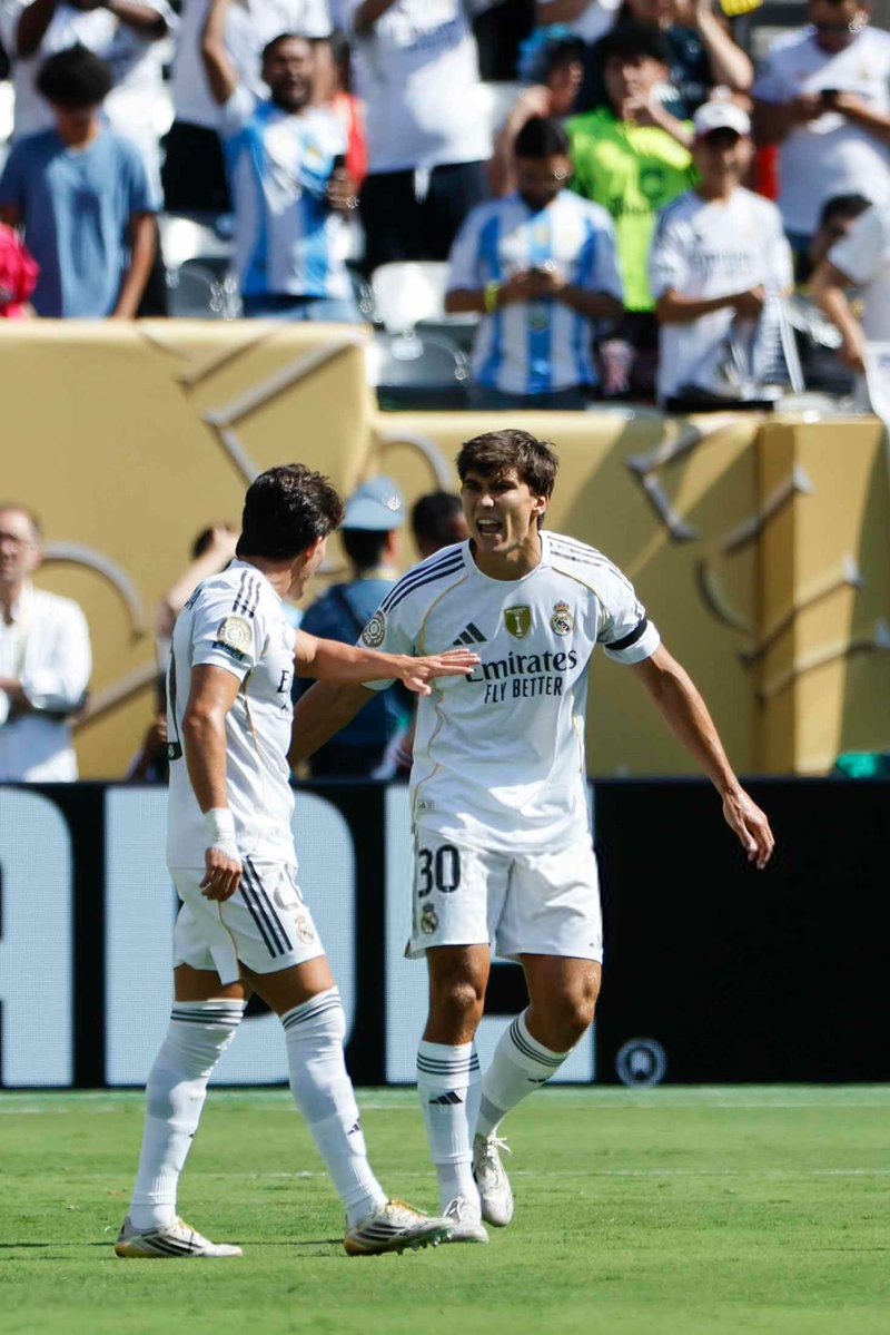 Actu Foot tweet media