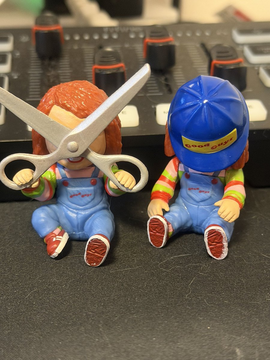 とみけん tweet media