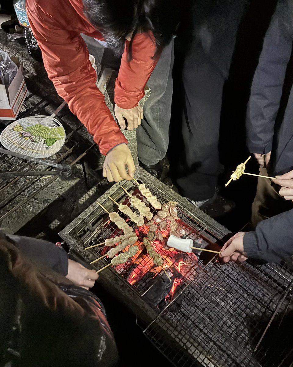 ClimbMitWV's tweet photo. 新歓BBQやりました🍖
寒かったけど最高に楽しかった
新入生たくさん来てくれてありがとう！

ぜひ入部してね🔥

#春から室工大 #室蘭工業大学 #ワンダーフォーゲル部 https://t.co/CreV2UoqMN
