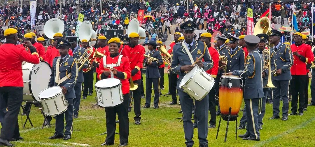 WizarMadlezinye's tweet image. Forward Zimbabwe Forward!!!
Kuzonda umthakathi kuphela, halala Zimbabwe halala!!!
@DougColtart  uzwanjani soooo!!
#Vision2030
#CAB3halala