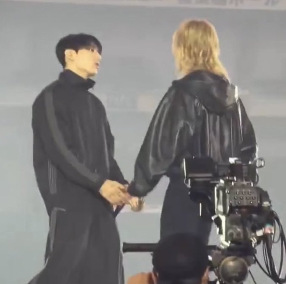 ₘₐₘₐRJ⁷⊙⊝⊜ย่าบัม ⟭⟬𝓐𝓡𝓘𝓡𝓐𝓝𝓖⟬⟭ tweet media