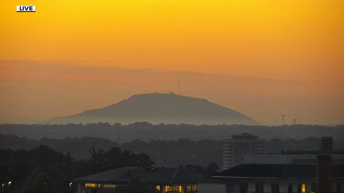 AForbesWx's tweet image. Spectacular sunrise across Metro #Atlanta this morning!