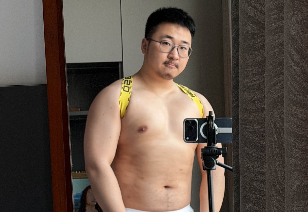 闻人浮凉 tweet media