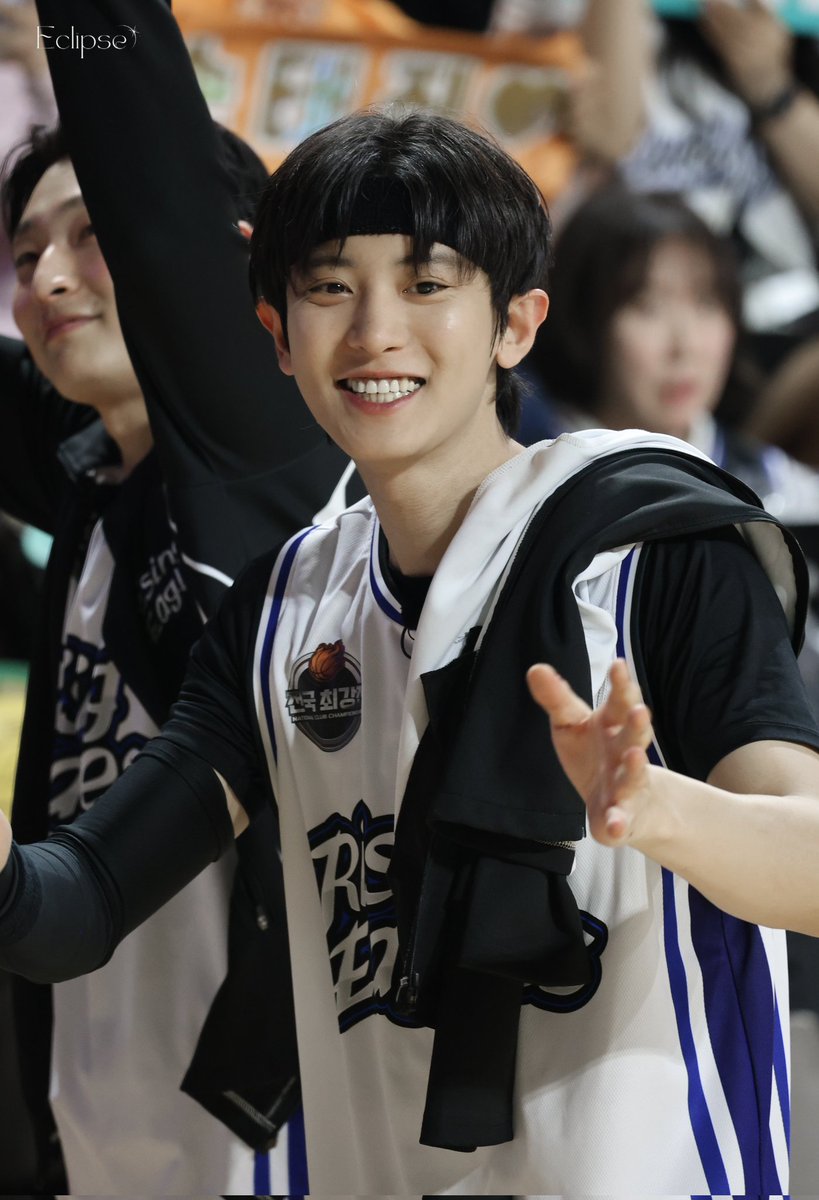eclipse_folder's tweet image. 260418 열혈농구단
#찬열 #chanyeol