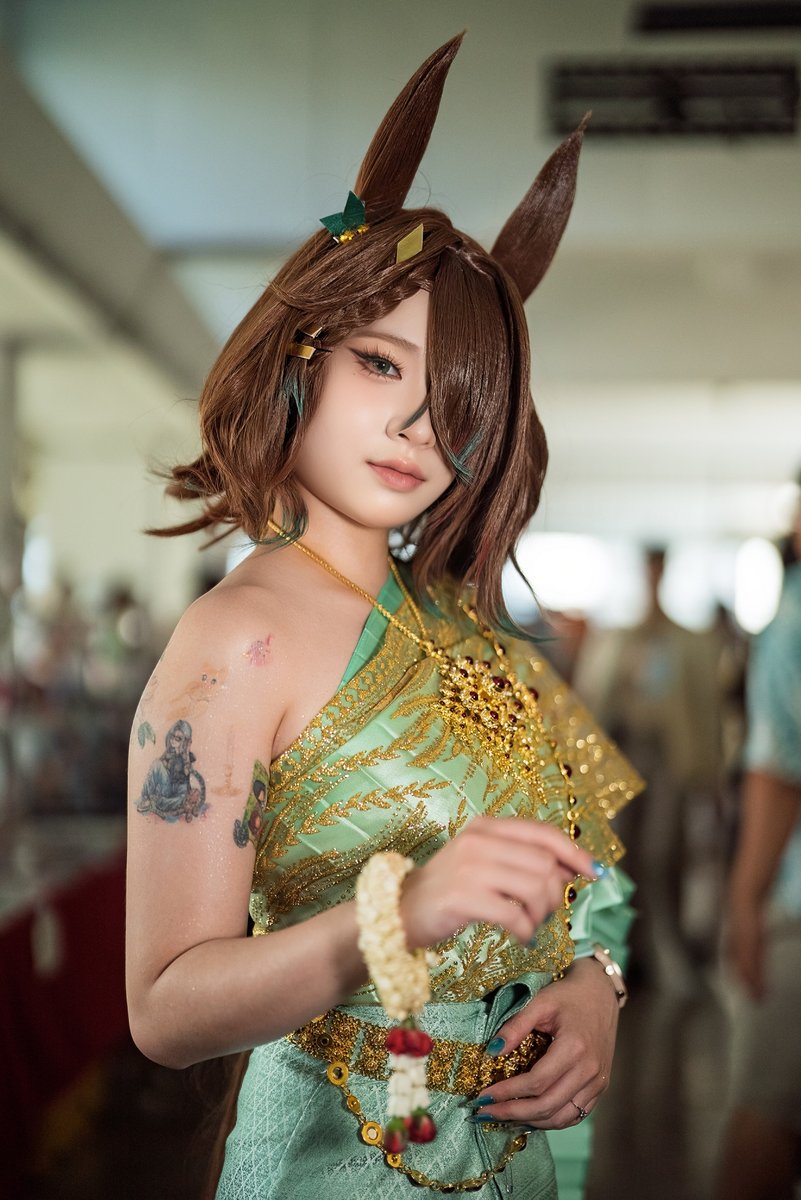CosplaysNaT's tweet photo. Umamusume: Pretty Derby: Sia Show Nuea (Songkran Ver.)
Paphavarin Ongsunthorn
Taken at สาวม้ารวมใจ Summer event
#cosplay #umamusume #horsegirl #saowmaruanjai #songkran #royalbangkoksportsclub #rbsc #siashownuea https://t.co/vqzaIhVvm3