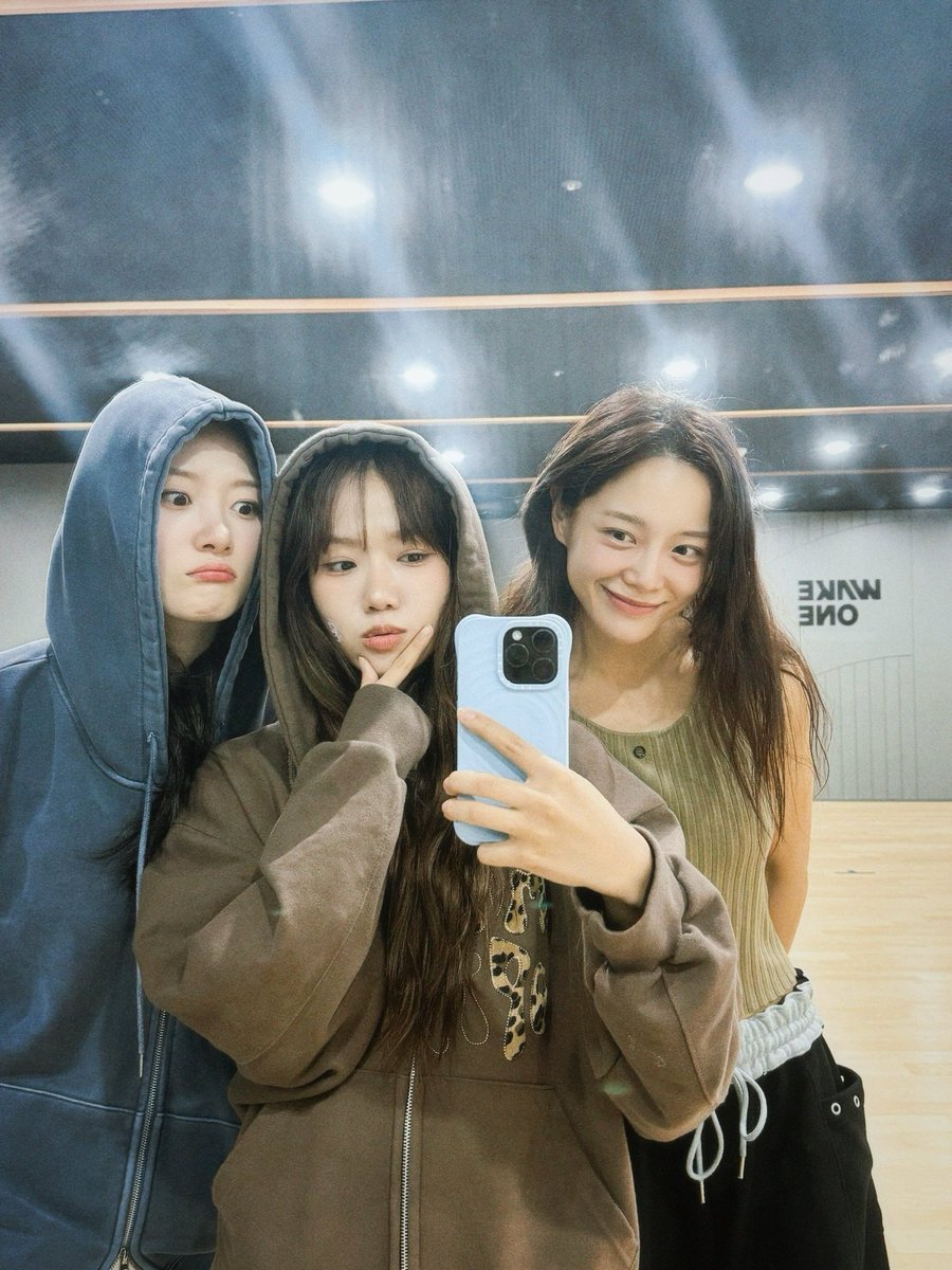 jung chaeyeon feed tweet media