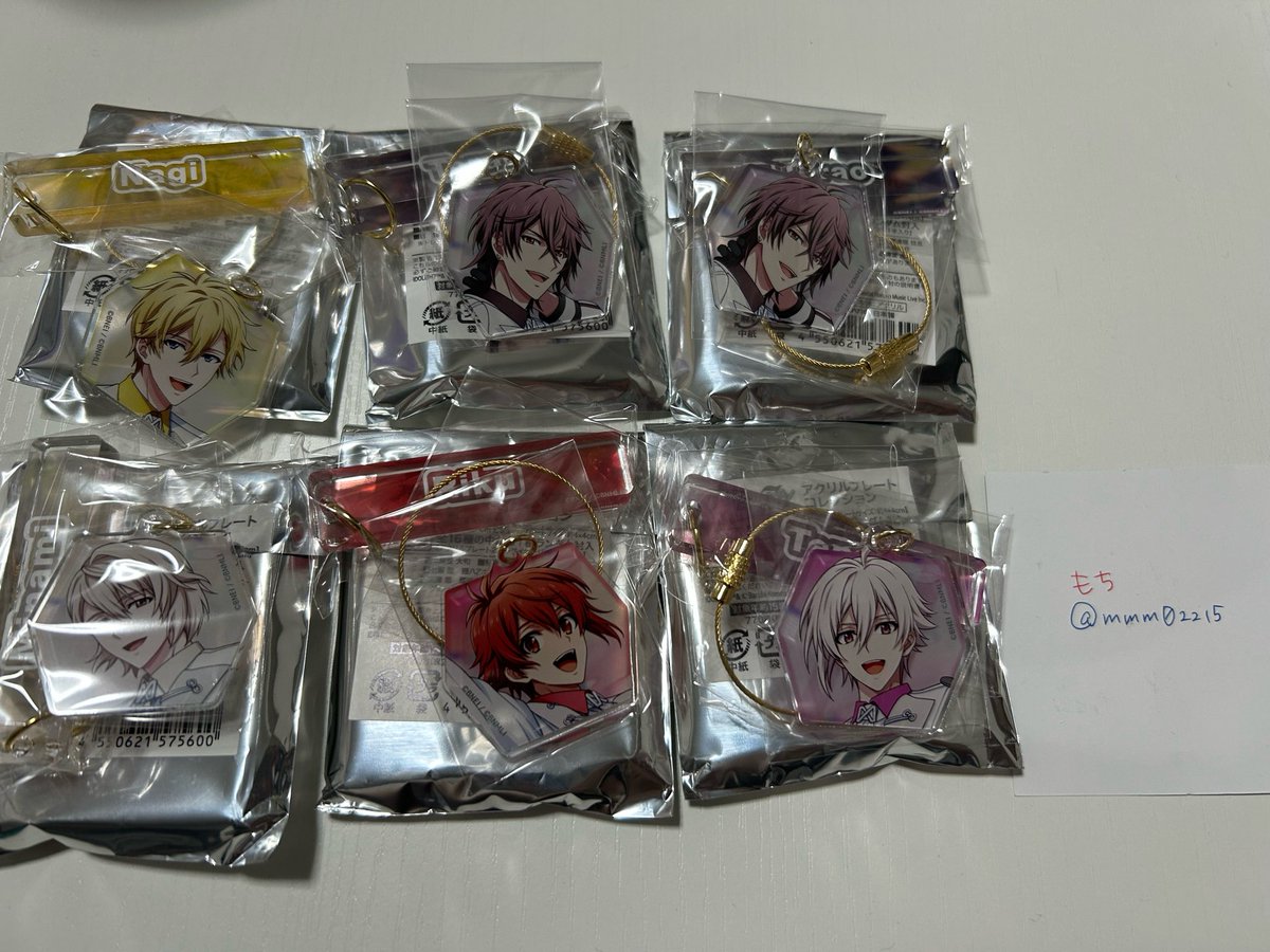 mmm02215's tweet photo. 【交換 譲渡】アイドリッシュセブン アイナナ レインボーシティ アクリルプレート

譲▶︎ナギ 陸 天 巳波 虎於2

求▶︎千>百

郵送交換または日程合えば都内手渡し
交換決まり次第譲渡可能です。
難しいと思いますが検索からもお気軽にお声かけください
よろしくお願いいたします💐 https://t.co/32I6Pgu3kv