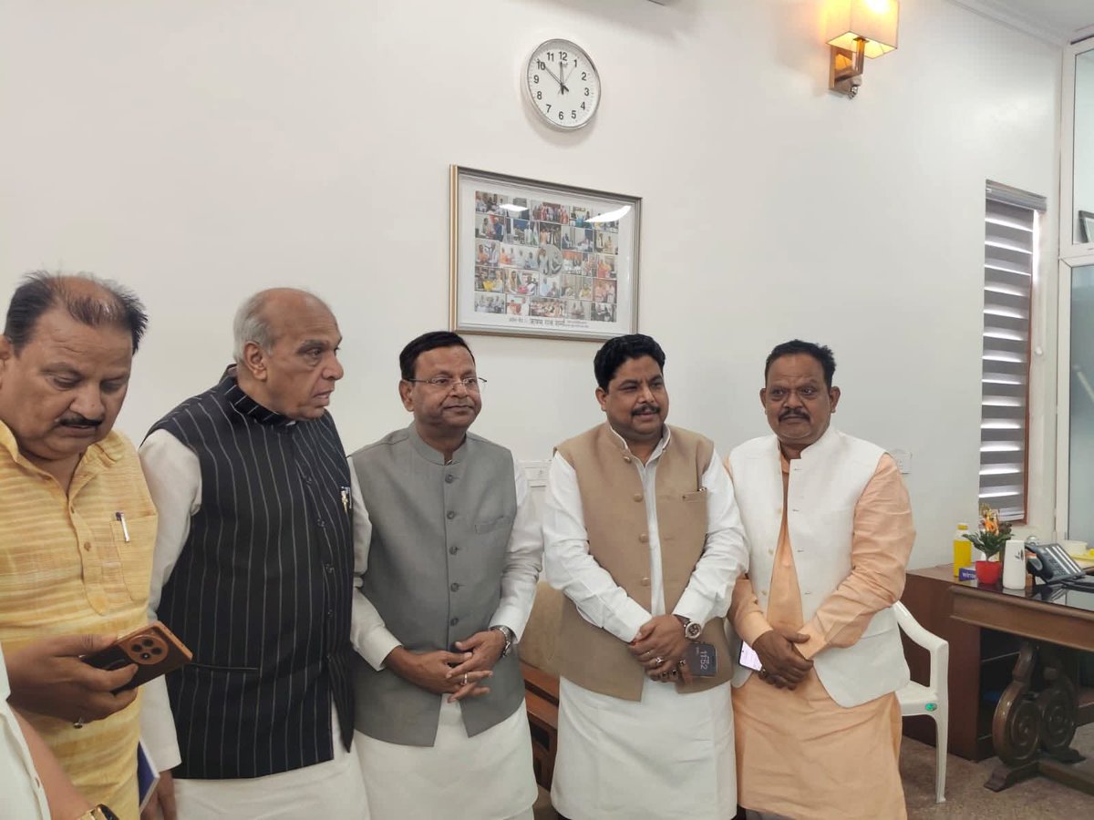 Sanjay Singh ब्लॉक-मंत्री-UPPSS-mawai tweet media