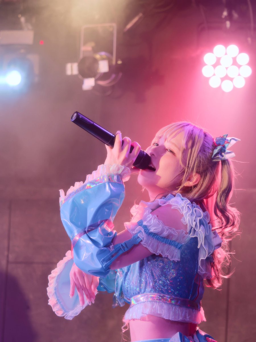 tomowithfk7's tweet image. Live alive ♬⋆.˚𝄢⋆.ೃ࿔*:･ 

ブルーの方の写真写りが良すぎてびっくり😊被写体力も高そう✨️✨️

@Paltin_umi 

#Palpitink
#雪桃ステージ #stageperformance #ファインダー越しの私の世界